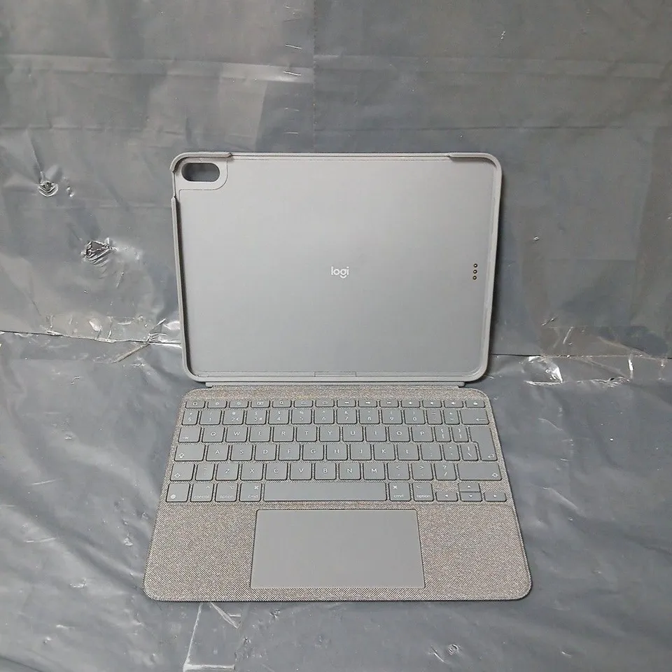 BOXED LOGITECH COMBO TOUCH DETACHABLE KEYBOARD CASE FOR IPAD AIR (4TH&5TH GEN)