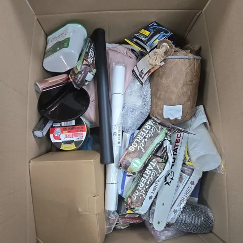 APPROXIMATELY 15 ASSORTED HOUSEHOLD PRODUCTS TO INCLUDE GLADIATOR TAPE, PLASTIC CUPS AND NATURAL STARTER LOG 