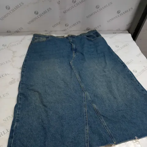MOTEL DENIM SKIRT SIZE L