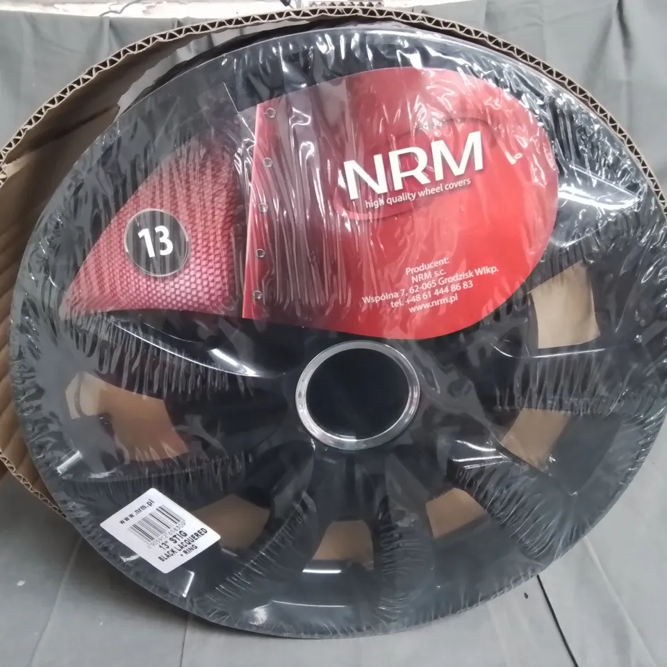 NRM 1E" STIG BLACK LACQUERED + RING WHEEL COVERS