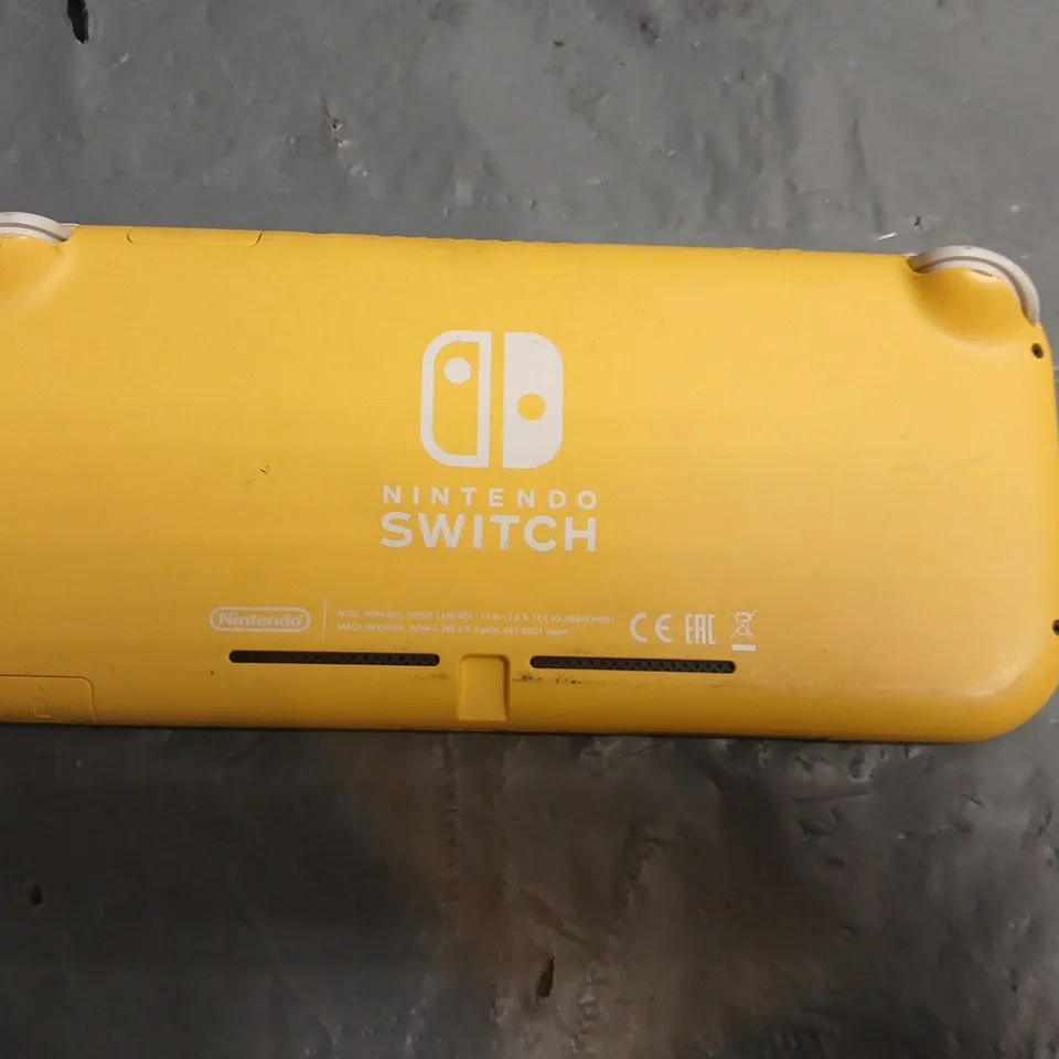 NINTENDO SWITCH HDH-001 IN YELLOW