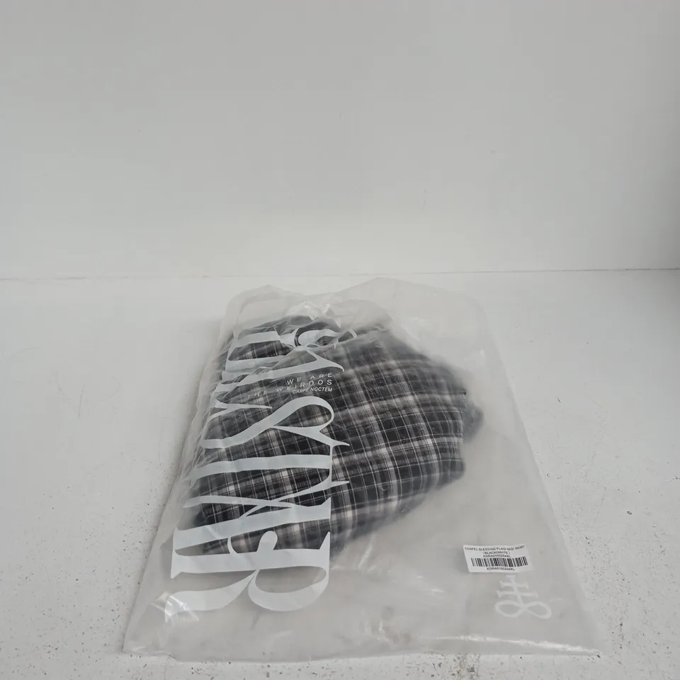 KILLSTAR CHAPEL BLESSING PLAID MIDI SKIRT BLACK/WHITE 4XL