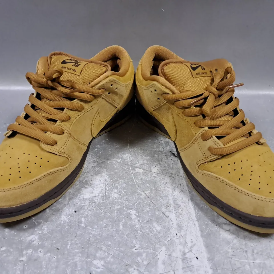 PAIR OF NIKE SB DUNK LOW PRO SHOES IN TAN UK SIZE 8.5