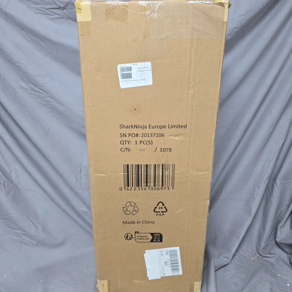 BOXED OUTLET SHARK ANTI HAIR WRAP UPRIGHT VACUUM CLEANER