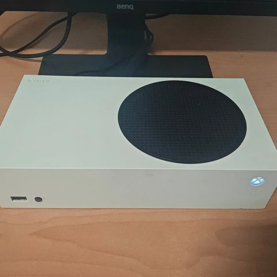 UNBOXED XBOX SERIES S DISC FREE CONSOLE