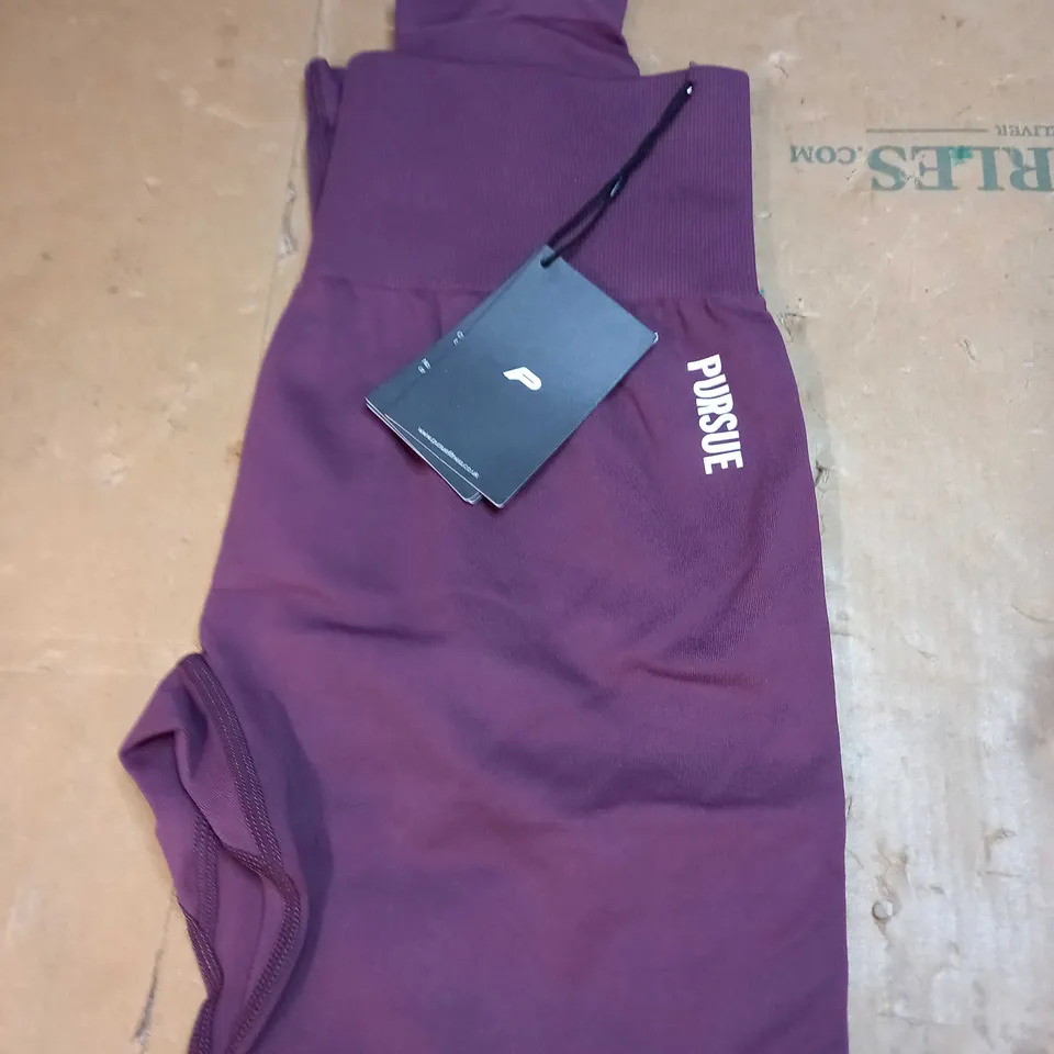PURSUE SEAMLESS LEGGINGS SIZE M