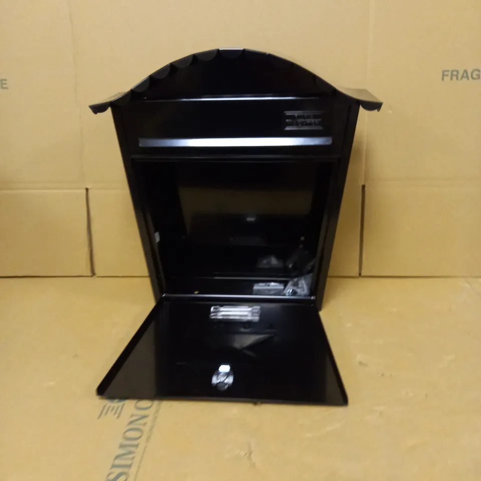 BURG-WACHTER CLASSIC WALL MOUNTED POST BOX