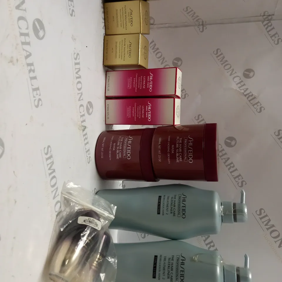 LOT OF APPROX 10 TO INCLUDE THE HAIR CARE SLEEKLINER TREATMENT 2 , FUTURE SOLUTION LX , ETC