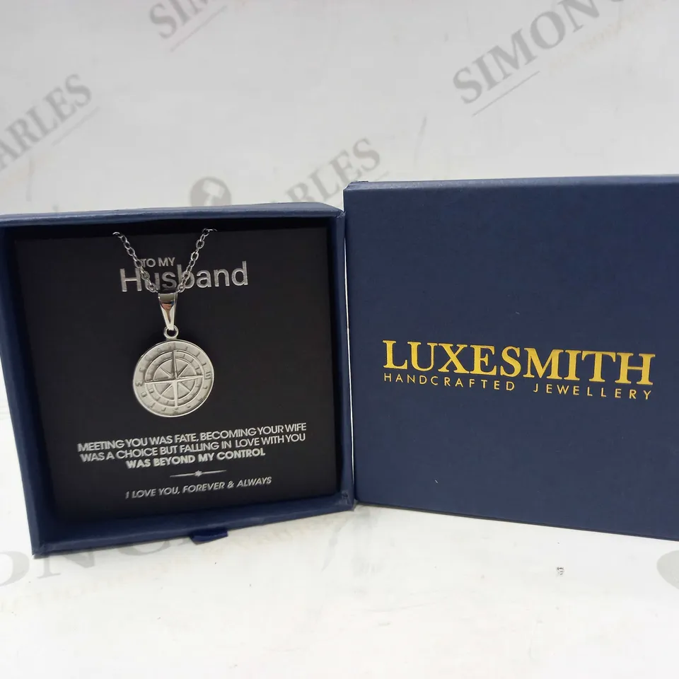 PERSONALISED LUXESMITH COMPASS NECKLACE