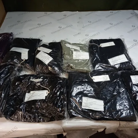 BAG OF APPROX 10 ASSORTED CLOTHING ITEMS TO INCLUDE - MAISON DE NIMES 