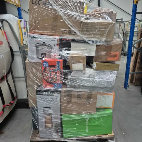 PALLET OF ASSORTED HOUSEHOLD ITEMS TOO INCLUDE TOWER FANS , SLOW COOKERS , ETC 
