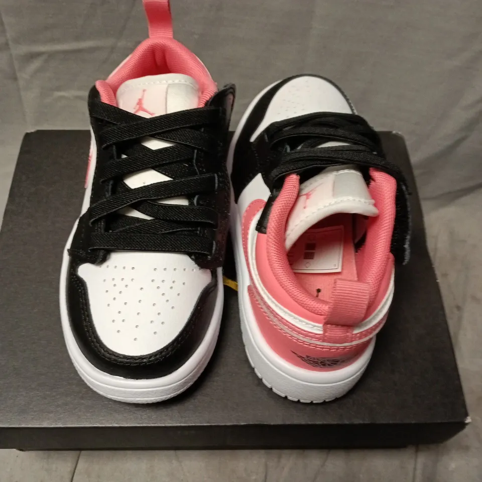 BOXED JORDAN 1 LOW ALT PS TODDLERS TRAINERS – BLACK/PINK/WHITE