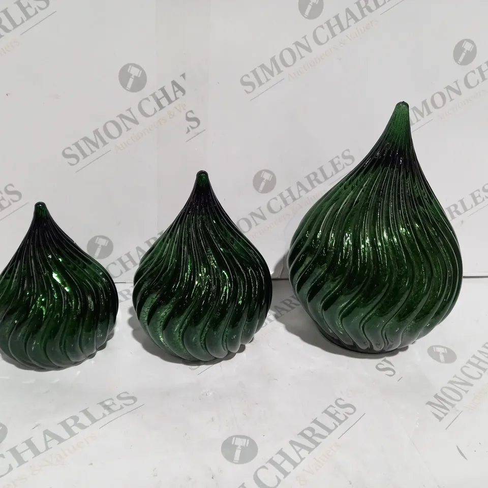SET OF 3 GLASS RAINDROP ORNAMENTS 