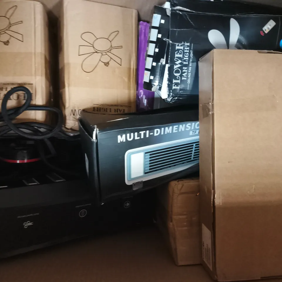BOX OF APPROXIMATELY 10 ASSORTED HOUSEHOLD ELECTRICAL ITEMS TO INCLUDE RAXMETRY 3-IN-1 GROOMER HAIR TRIMMER, ETC - COLLECTION ONLY
