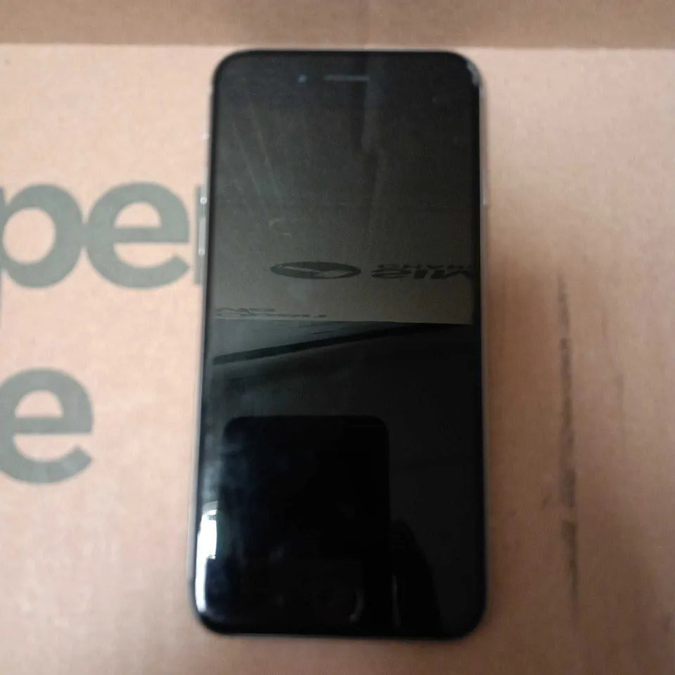 APPLE IPHONE 6s (A1688)