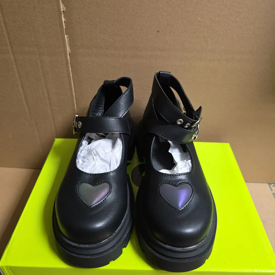 BOXED PAIR OF KOI LOVEBUG MEADOW KIDZ MARY JANE SHOES – BLACK, UK SIZE 1