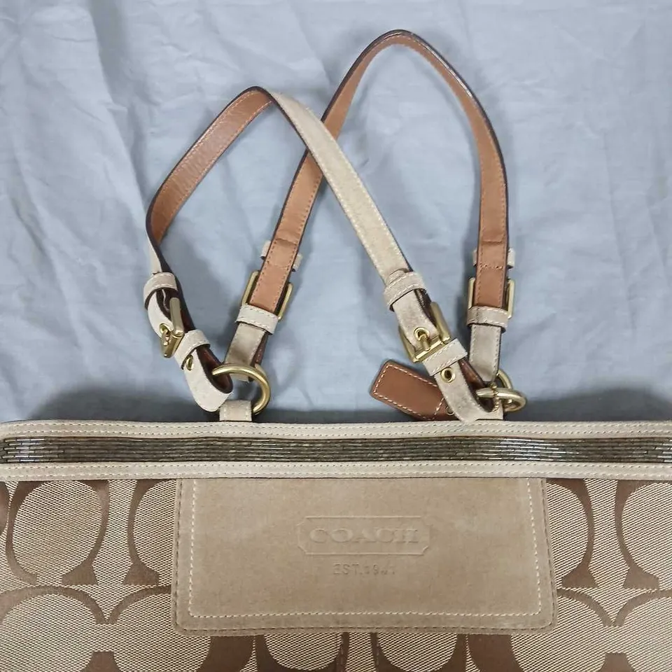 COACH HANDBAG WITH BEIGE SIGNATURE MONOGRAM CANVAS, PINK INTERIOR