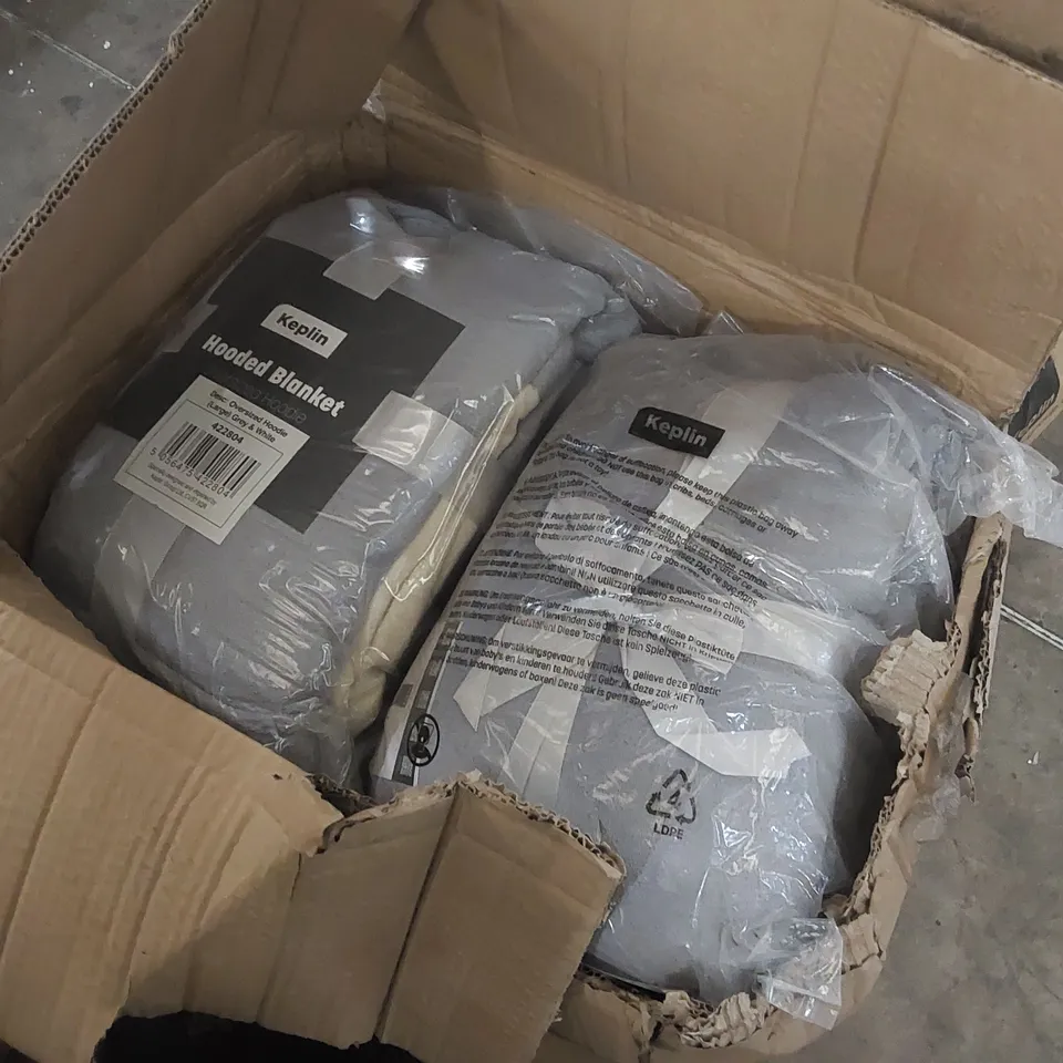 BOX CONTAINING A LARGE QUANTITY OF KEPLIN HOODED BLANKETS