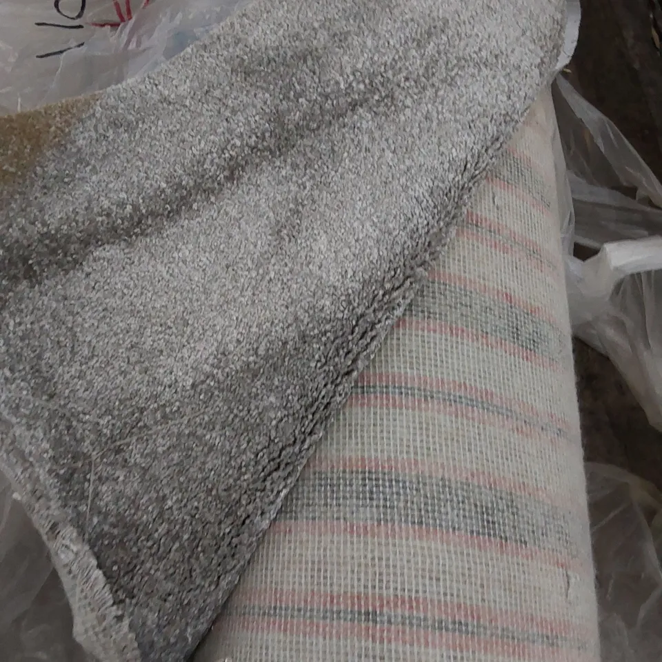 ROLL OF QUALITY CARPET // SIZE: APPROXIMATELY 3.1 X 4m