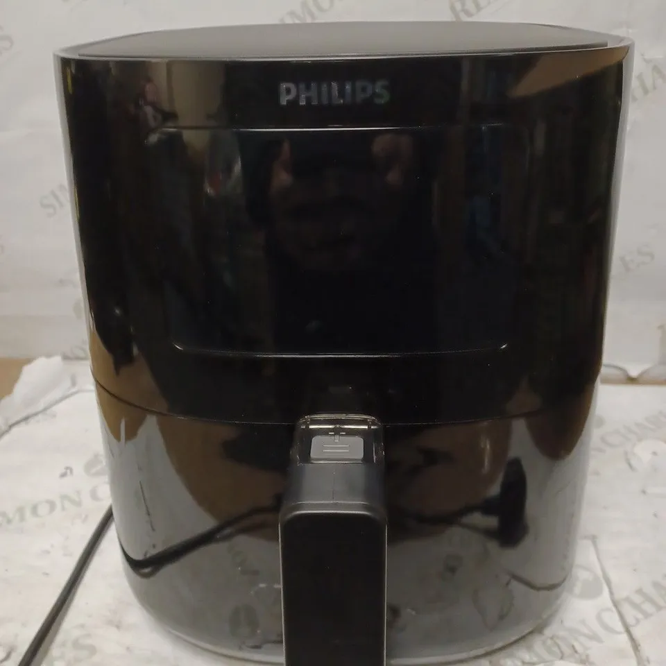 PHILIPS AIR FRYER ESSENTIAL XL