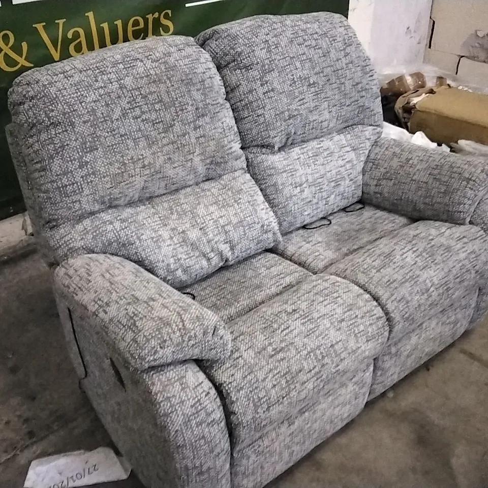 QUALITY BRITISH DESIGNED & MANUFACTURED G PLAN GREY PATTERNED FABRIC ELECTRIC RECLINING 2 SEATER SOFA