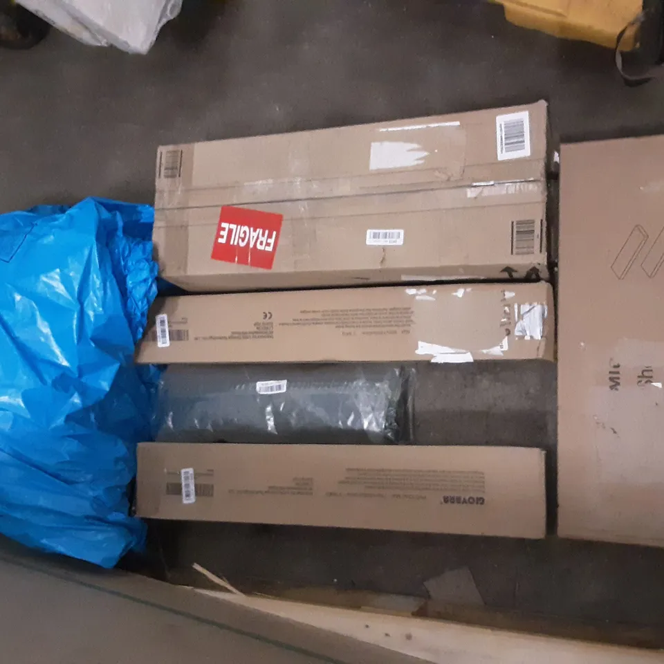 PALLET OF ASSORTED PRODUCTS INCLUDING RECCI BEDDING, A RALI HOME MATTRESS TOPPER SMALL DOUBLE, STORMIC FLOATING SHELF, GIOVARA FLOATING SHELF, STAND MIXER, DONYER POWER ELECTRICAL PATIO HEATER