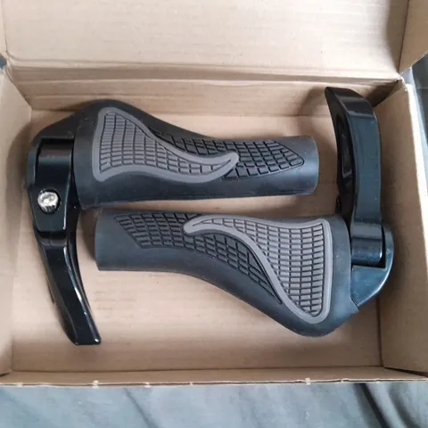 BLACK HORN HANDLE GRIPS 