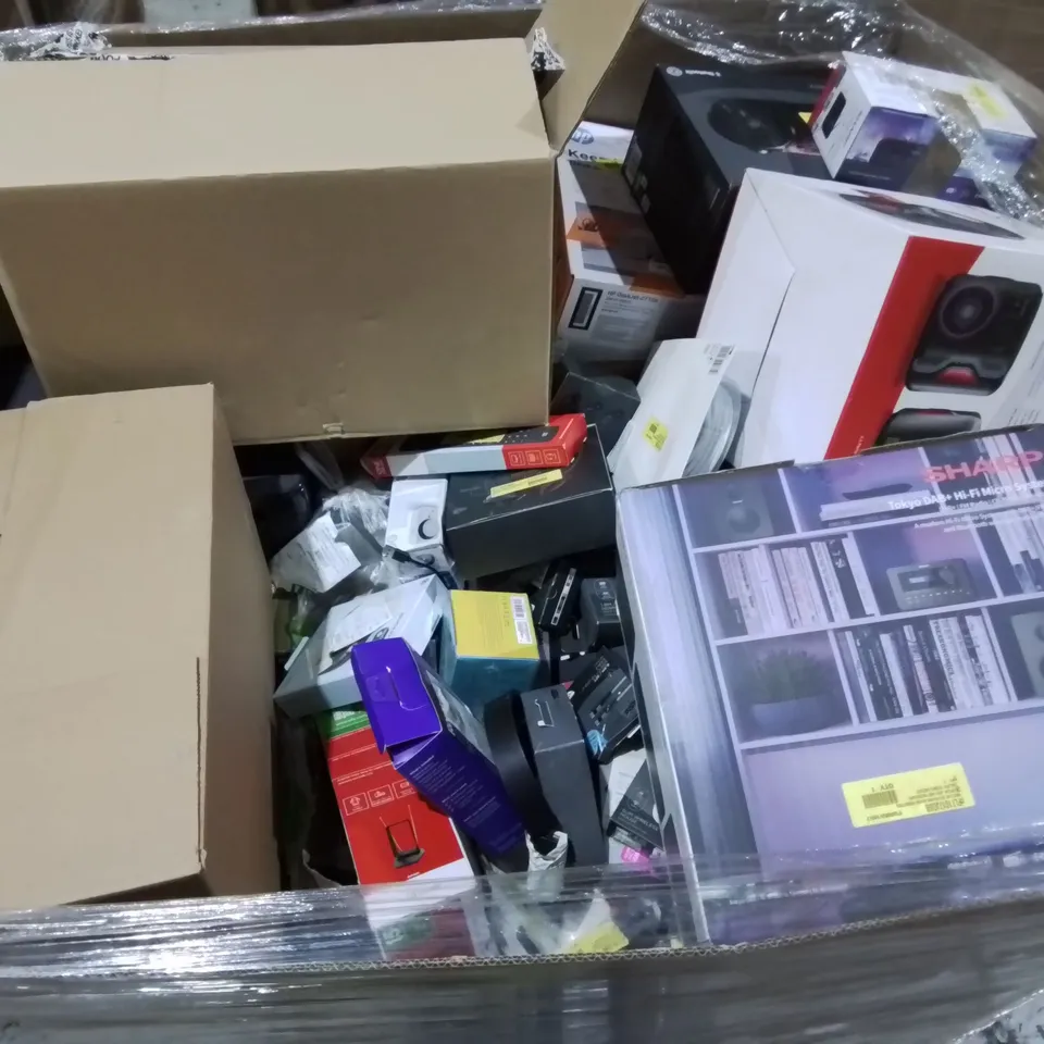 PALLET OF ASSORTED TECH ITEMS TO INCLUDE HP ENVY PRINTER, POLAROID BLUETOOTH SPEAKER AND BT PHONE