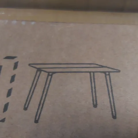 BOXED NERO DINING TABLE