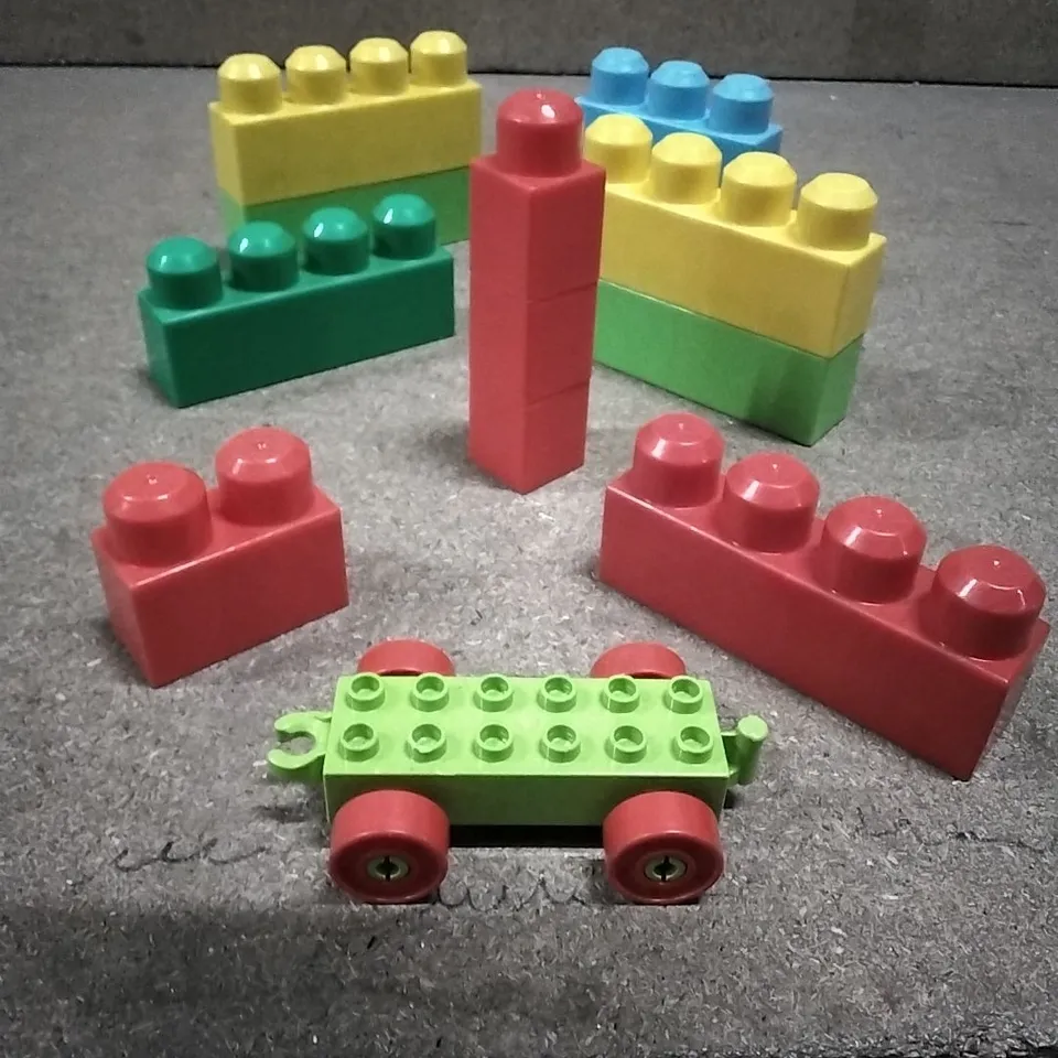 BOX OF CHILDREN'S TOY'S