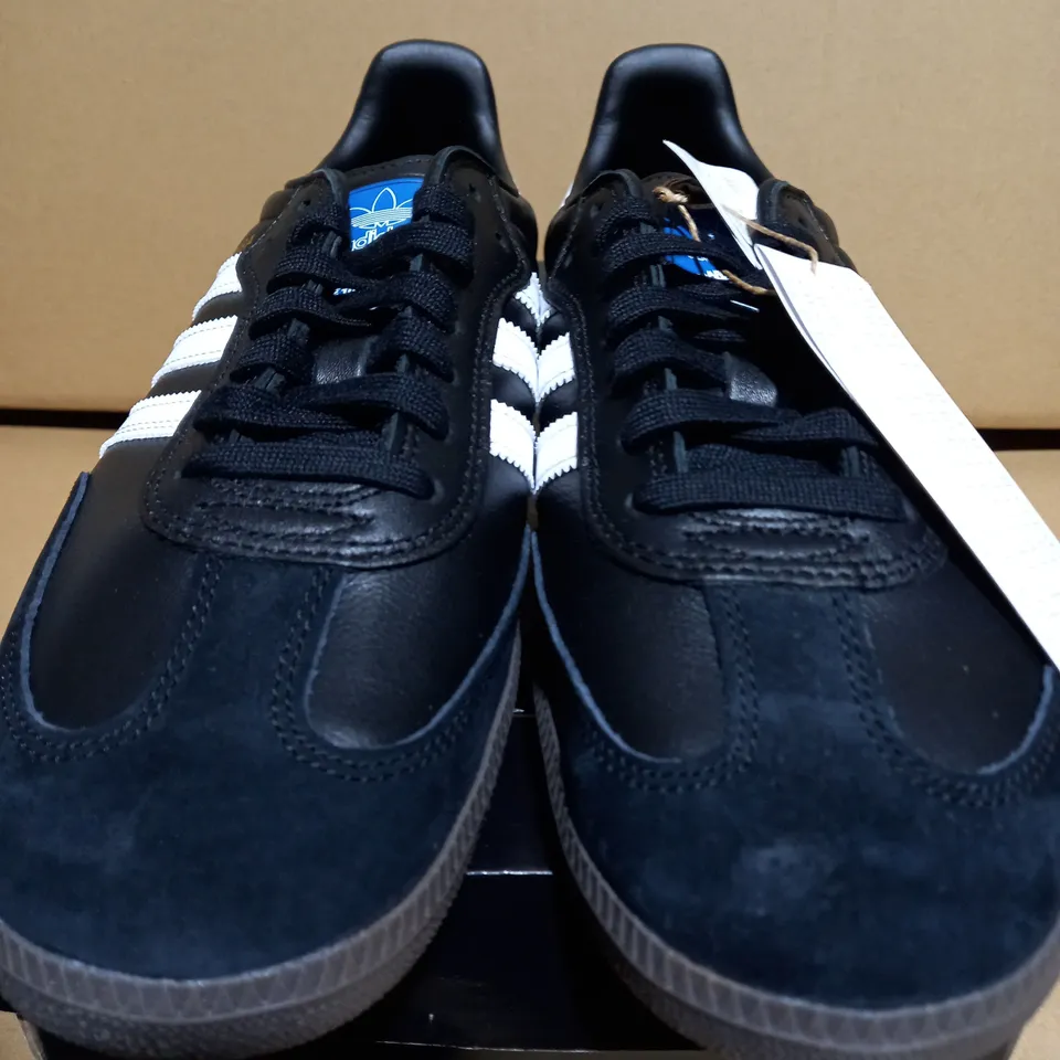 ADIDAS GW3159 SAMBA ADV SHOES - SIZE 8.5