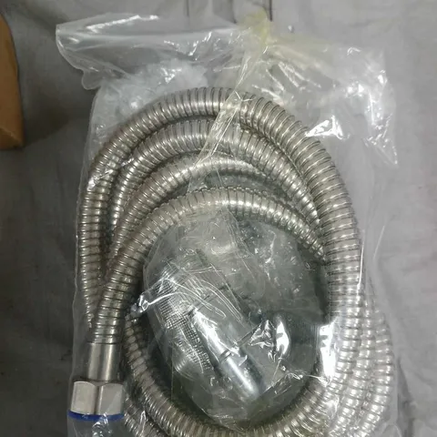 STAINLESS STEEL FLEXIBLE PLUMBING HOSE WITH FITTINGS (NEW IN BAG)