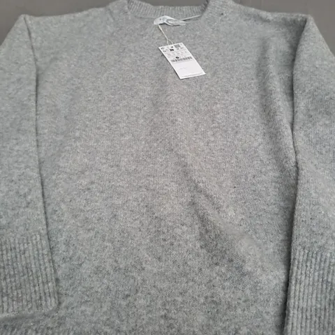 STRADIVARIUS KNITTED LIGHT GREY JUMPER - EUR 8