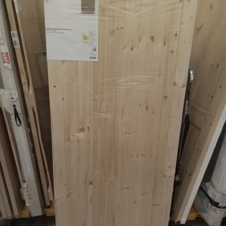NORDIC SOFTWOOD FRAMED LEDGED AND BRACED DOOR 1981×838×40MM