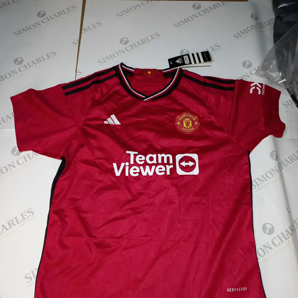 ADIDAS MANCHESTER UNITED NAMED FOOTBALL SHIRT - SIZE 26
