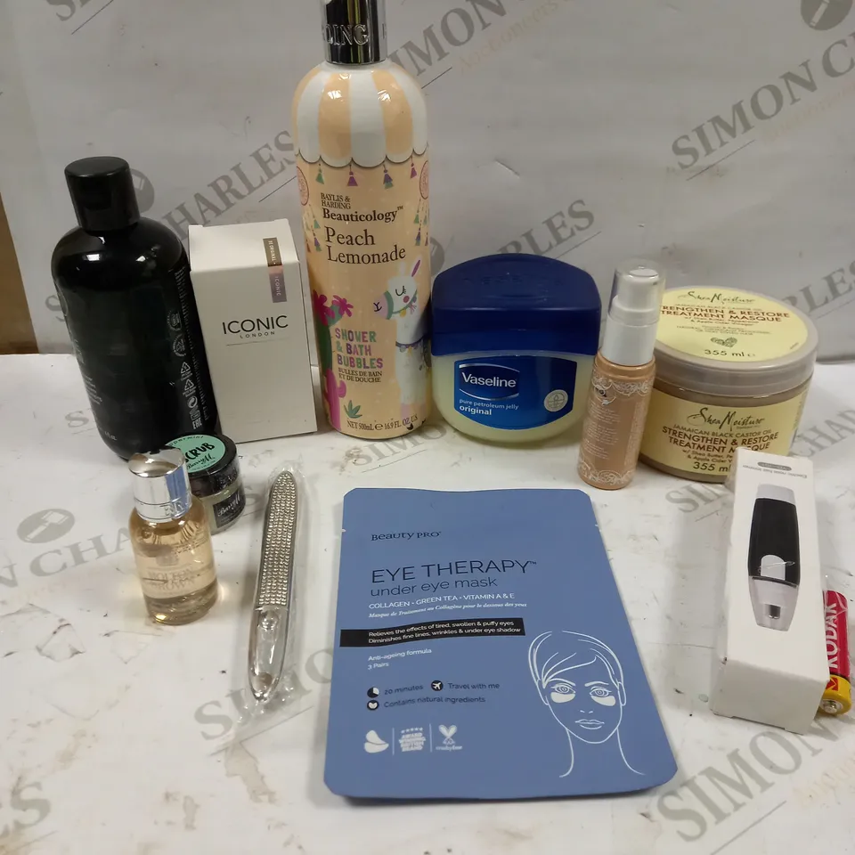 BOX OF APPROXIMATELY 20 ASSORTED HEALTH AND BEAUTY PRODUCTS TO INCLUDE NOSE TRIMMER, EYE THERAPY UNDER EYE MASK, ICONIC TAN & BUFF BRUSH ETC