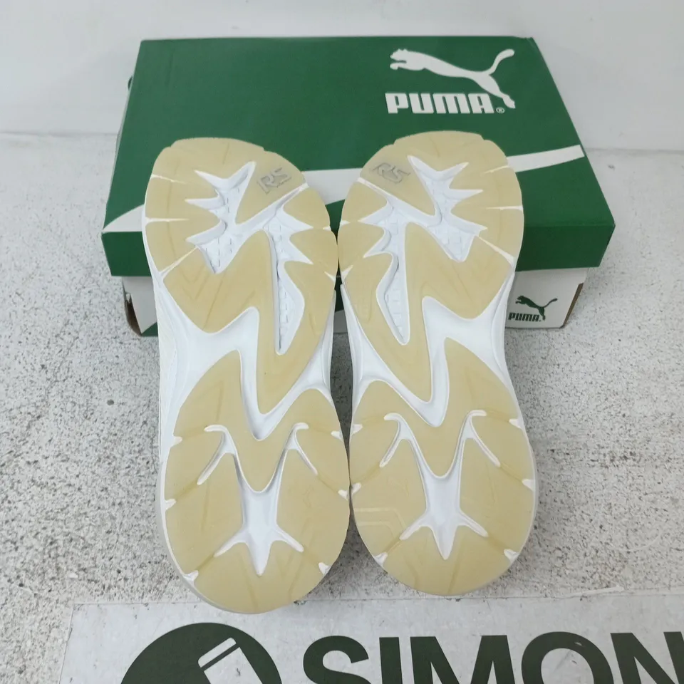 PUMA RS SURGE WHITE TRAINERS – UK 6 (EU 39) – BOXED
