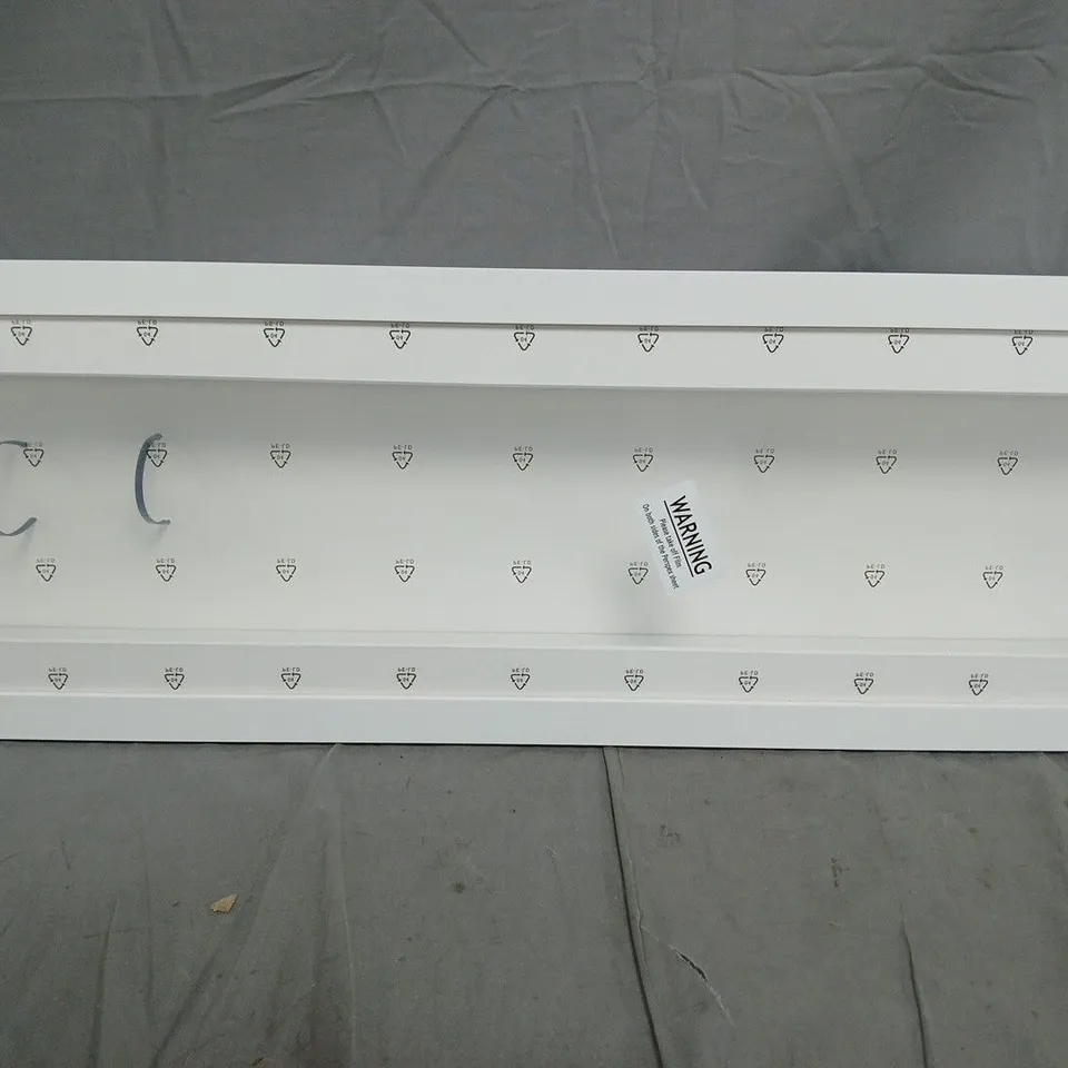 KWIK PICTURE FRAMING DISPLAY FRAME IN WHITE 