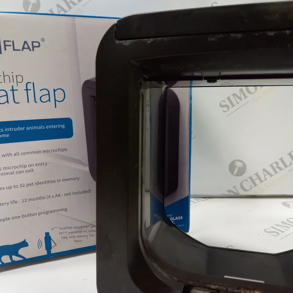 BOXED SUREFLAP MICROCHIP CAT FLAP 
