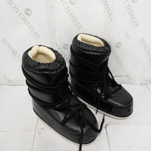 MNG WATER REPELLENT UK 7 BLACK SNOW BOOTS