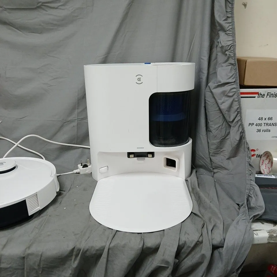 DEEBOT ROBOTIC VACUUM CLEANER WITH CHARGING DOCK (WHITE)