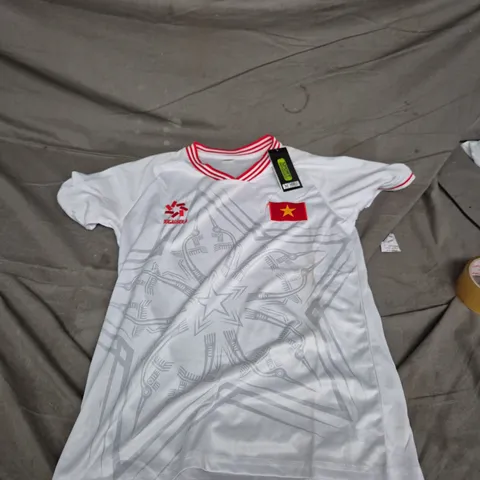 FOOTBALL SHIRT SIZE M