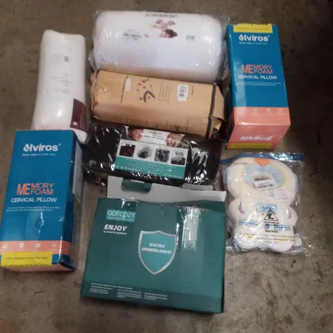 PALLET CONTAINING ASSORTED PILLOWS, CUSHIONS & ELECTRIC UNDERBLANKET