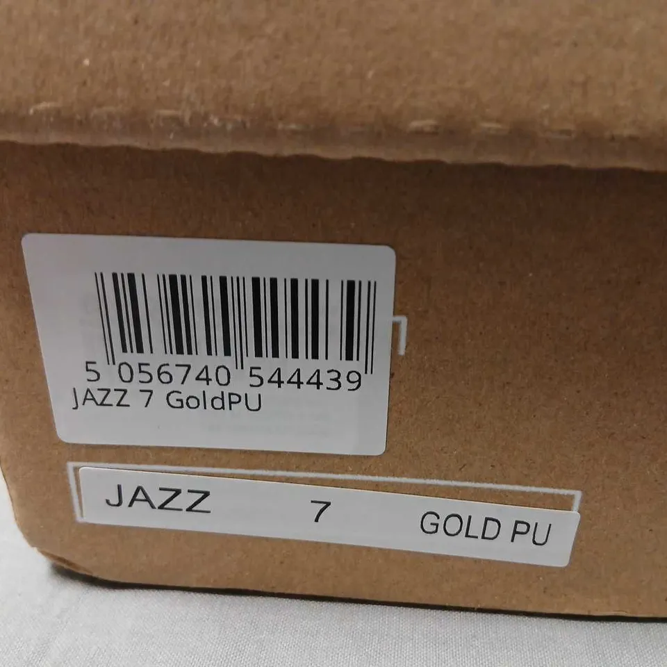 LINZI JAZZ 7 GOLD PU SANDALS