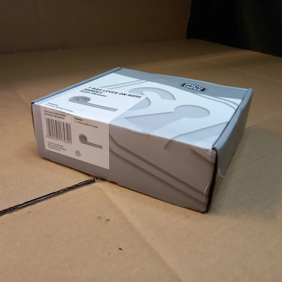 BOXED SMITH AND LOCKE T BAR LEVER ON ROSE HANDLE SATIN CHROME