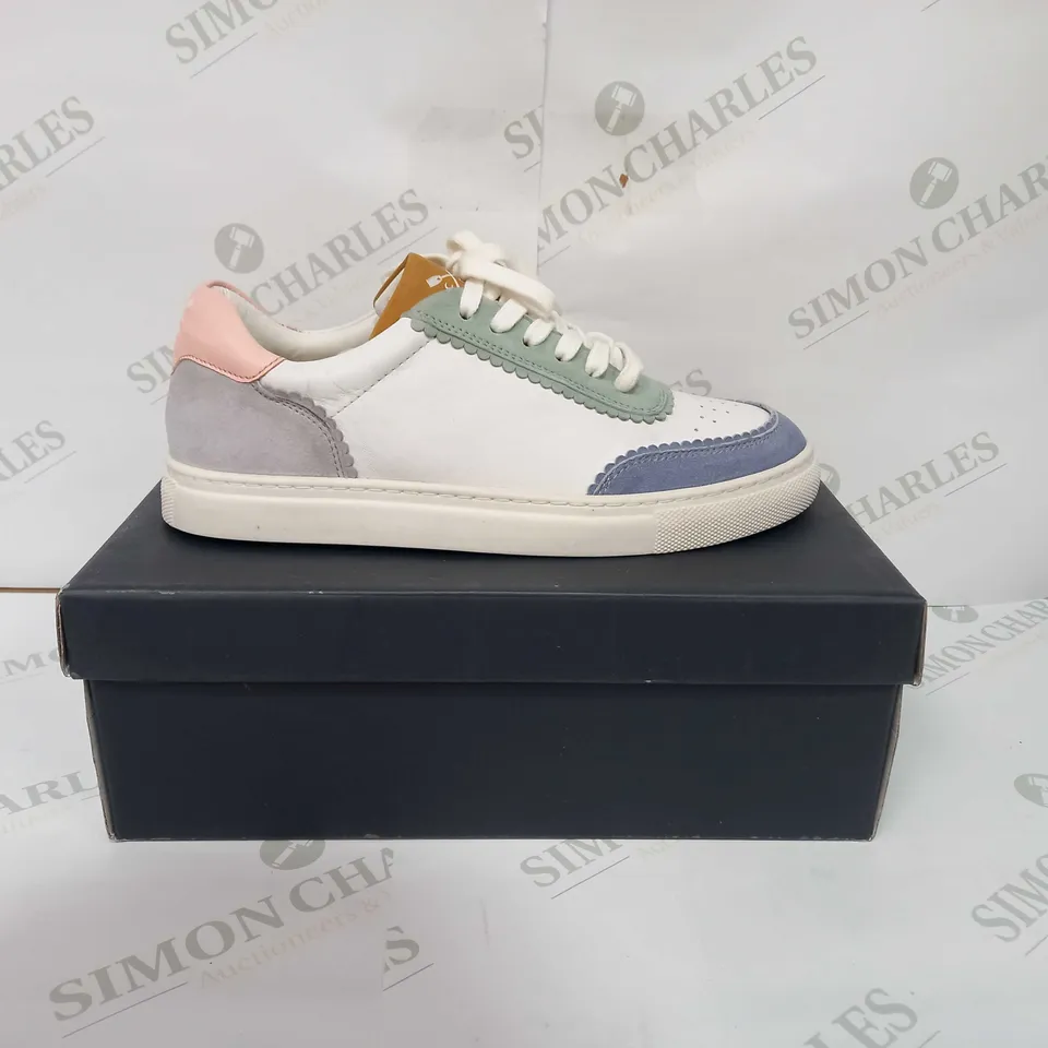 CREW CLOTHING COMPANY CLEO LEATHER TRAINER - EU 40