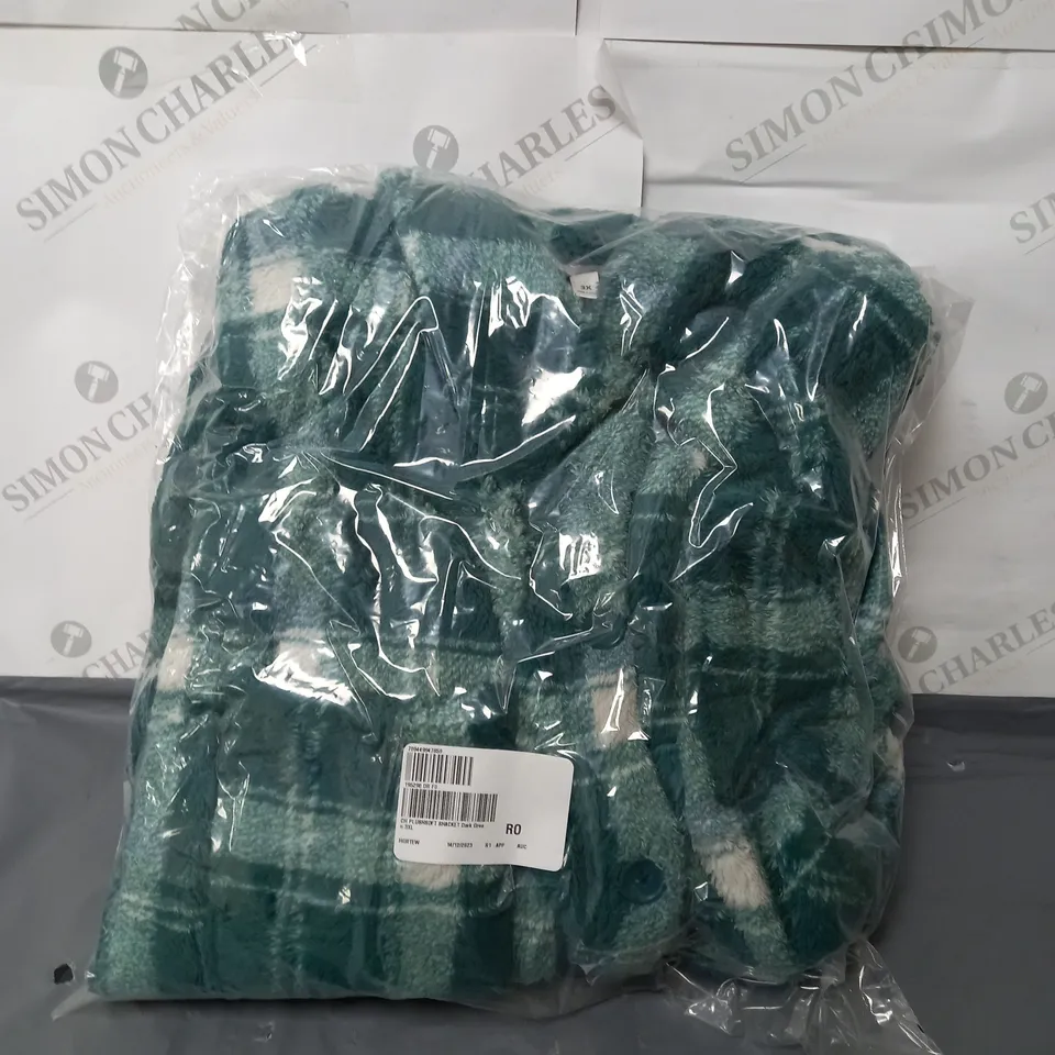 COZZEE HOME PLUSHSOFT SHACKET IN DARK GREEN - 3XL 