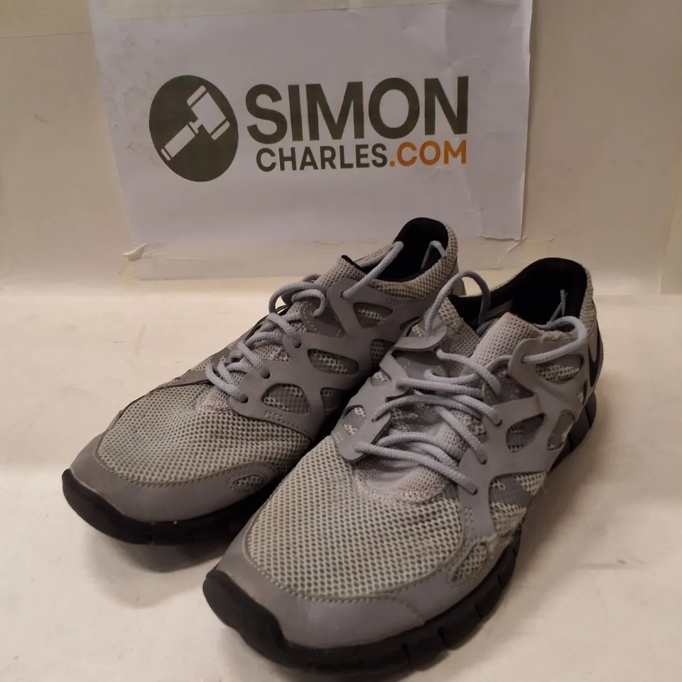 NIKE FREE RUN 2 TRAINERS – GREY MESH, UK 7 (US 8 / EUR 41)