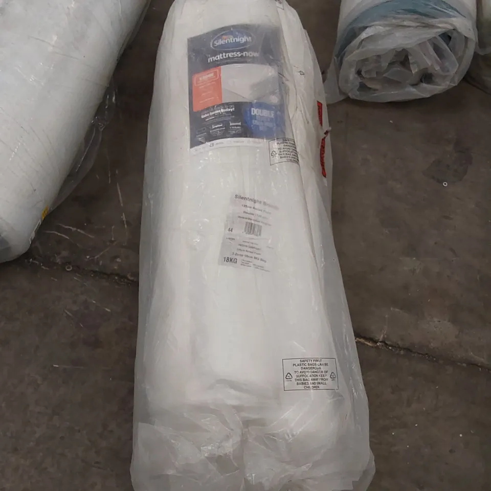 QUALITY BAGGED AND ROLLED SILENTNIGHT 135cm DOUBLE SIZE 3-ZONE MEMORY FOAM MATTRESS 
