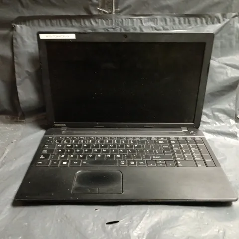 TOSHIBA SATELLITE PRO C50-A-1E2 LAPTOP 